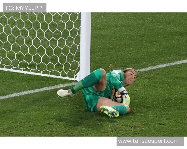 高桥花荣膺亚足联年度最佳女足球员展现卓越实力与风采