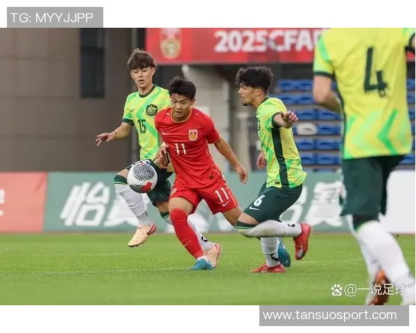 U16国足大胜8-0徐正鹏传中助攻张伯霖精彩头球破门