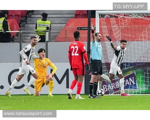 海港队亚冠历程艰难跨赛季未尝胜绩出线形势堪忧 海港队亚冠历程艰难跨赛季未尝胜绩出线形势堪忧