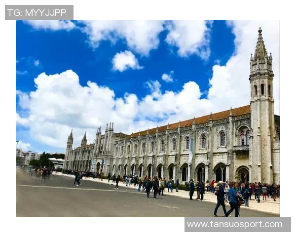 葡萄牙2026年客场球衣曝光海蓝色V字设计搭配独特图案装饰