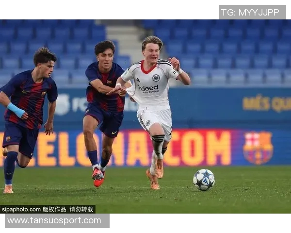 波兰媒体报道拜仁关注17岁边锋皮图谢夫斯基身价达1200万欧元