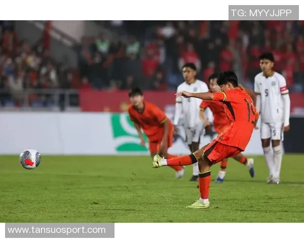 U16国足大胜8-0徐正鹏传中助攻张伯霖精彩头球破门