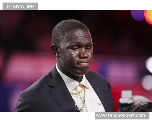 太阳主帅称赞马卢阿奇表现出色反应令人满意展现自信与进步