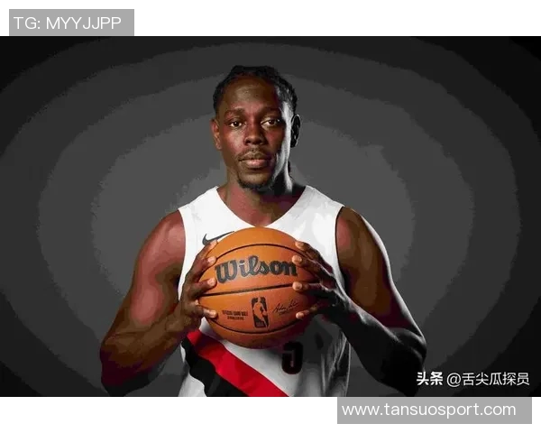 开拓者官方发布海报庆祝阿夫迪亚卡马拉霍勒迪入选ESPN前100球员