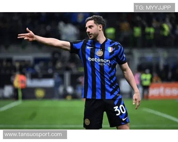 尤文图斯考虑用洛卡特利交换弗拉泰西以增强阵容实力