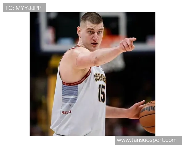 现役球员中六人三双超六十仅约基奇效力于非加州球队