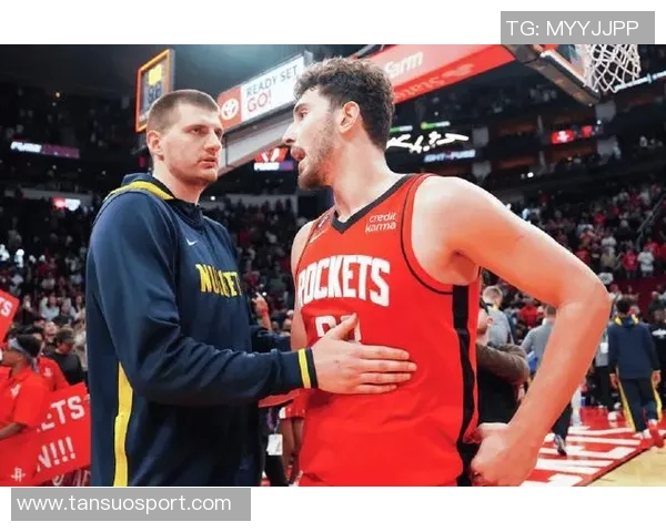 名嘴比尔西蒙斯评选中锋阵容约基奇领衔一阵申京杜伦入选二三阵 名嘴比尔西蒙斯评选中锋阵容约基奇领衔一阵申京杜伦入选二三阵