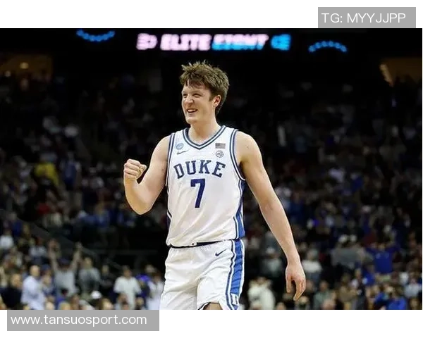 新星崛起康克尼佩尔打破三分球历史纪录引发热议 新星崛起康克尼佩尔打破三分球历史纪录引发热议