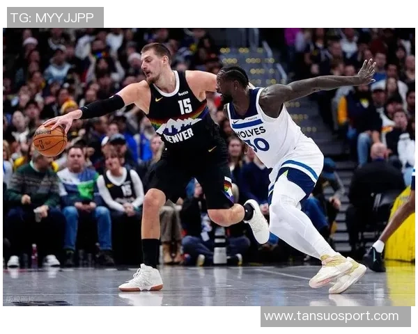 约基奇单节狂揽15分9板6助成自1996-97赛季以来首位球员