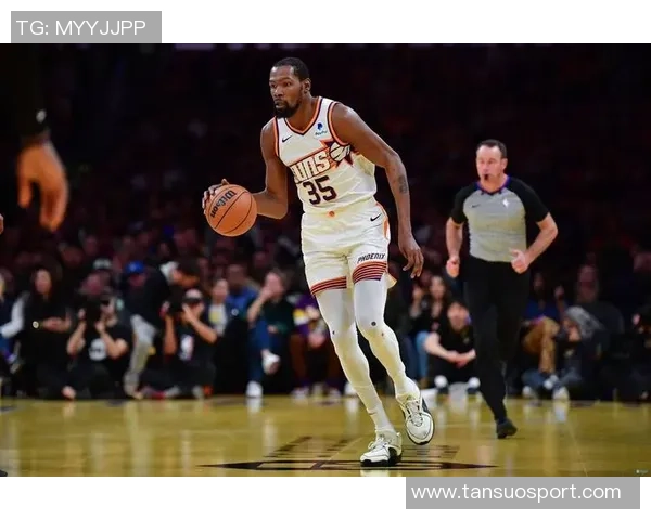 尊重与荣耀开拓者主场为杜兰特热烈鼓掌KD深情回馈致敬