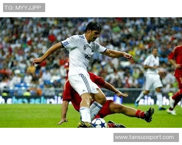 莫伦特斯批评皇马表现失控球员位置不当影响整体发挥